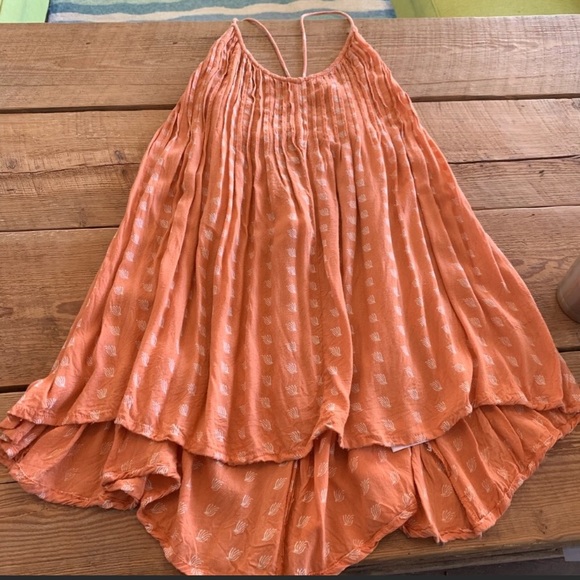 RVCA Dresses & Skirts - Lace up summer dress
